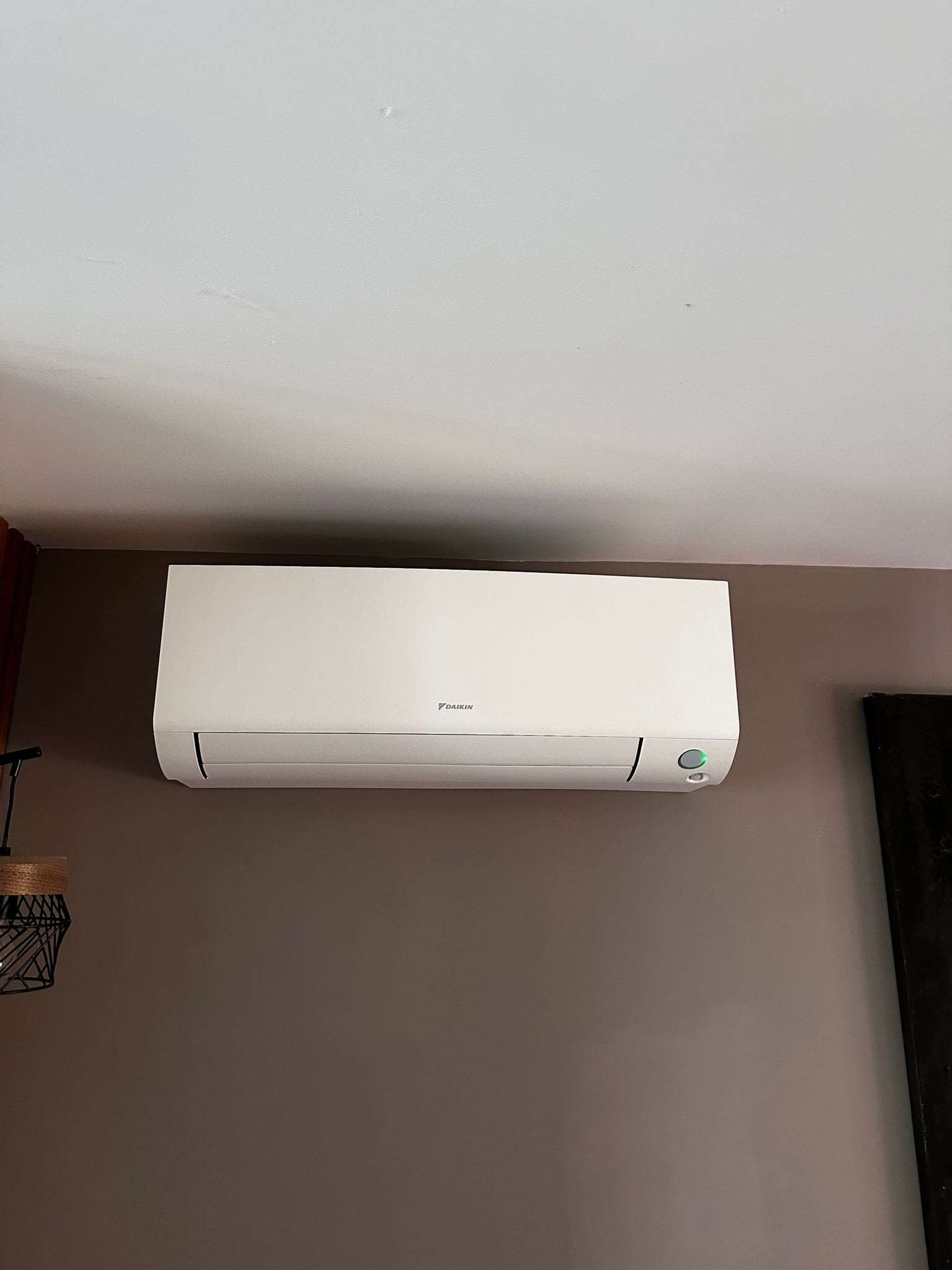 Climatisation réversible Daikin installée par AGP